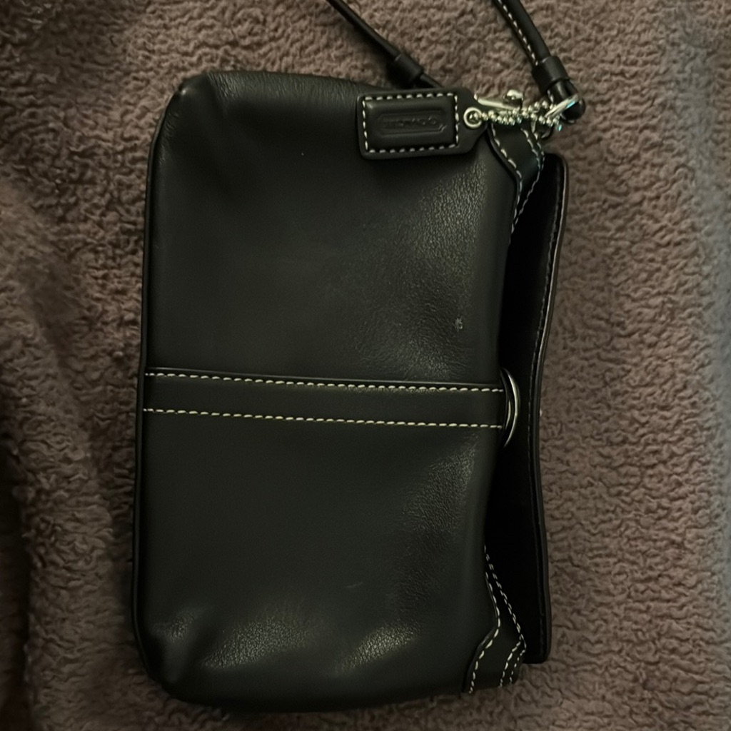 Coach Wristlet Women’s Black Leather